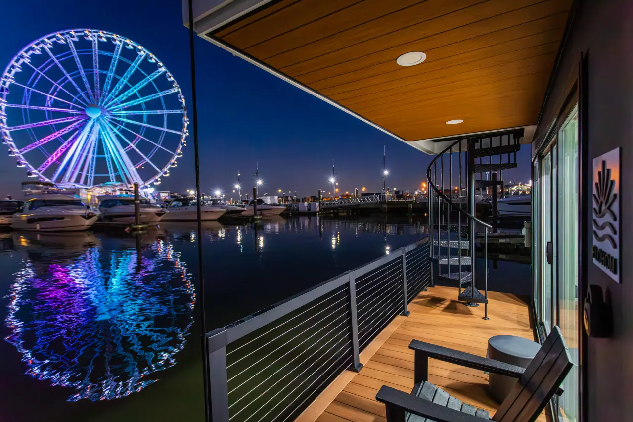 When Your Boat Isn’t Available, FLOHOM Offers Another Way to Stay on the Water